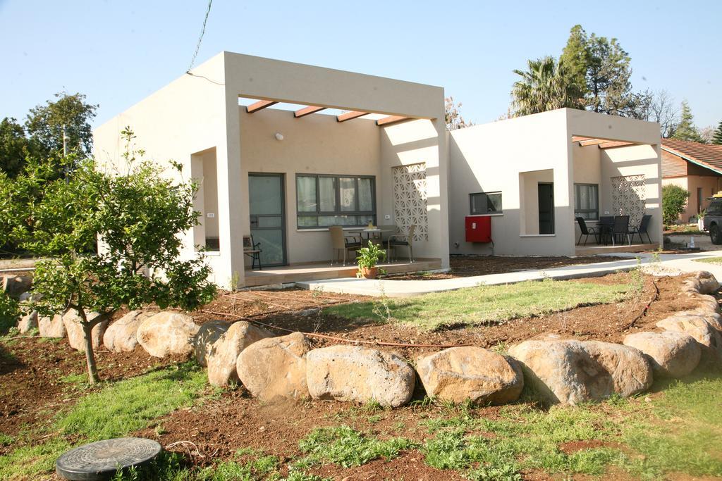 Aviv Bagalille Villa She'ar Yashuv Exterior photo